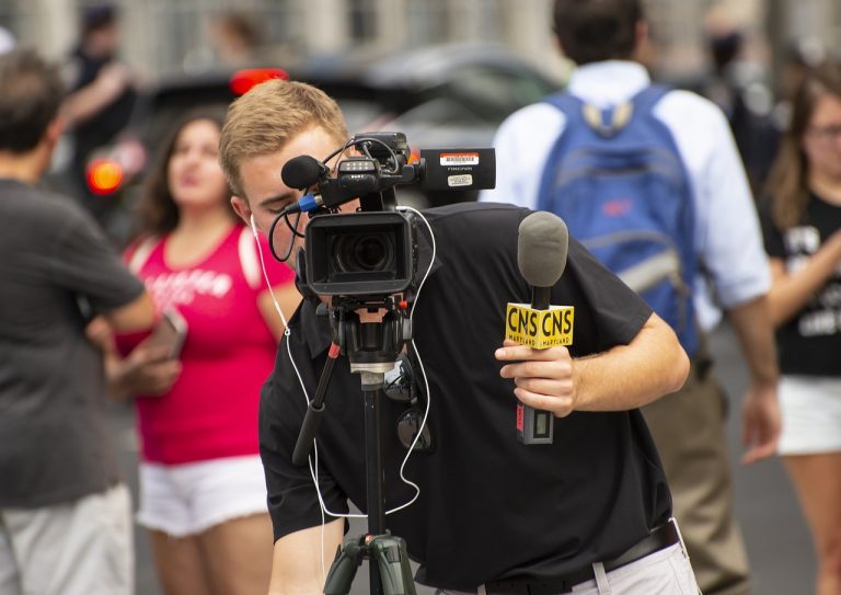 Comment devenir journaliste en 6 étapes